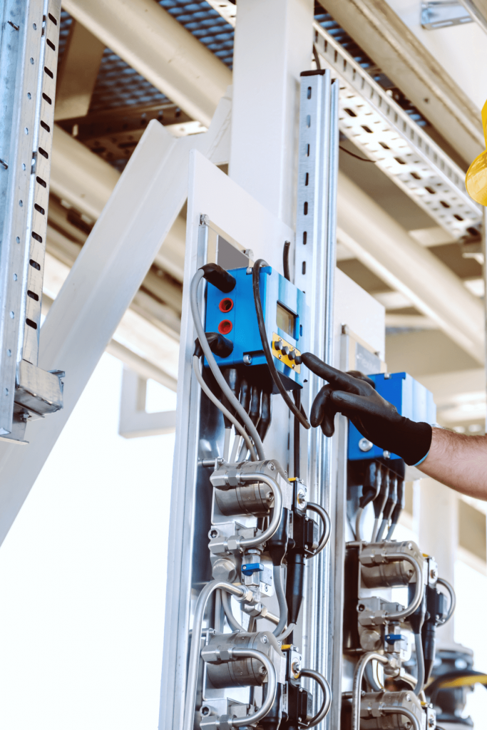 servicing redleta 2 | Redleta s.r.o. | Hydraulic systems and parts (design, sales, servicing) - Chrudim